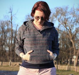 Mikina s kapucňou (Burda 03/2023)