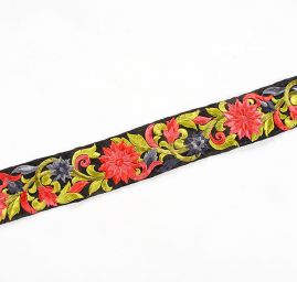 Vyšívaná stuha šantung čevené květy