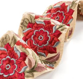 Vyšívaná stuha šantung široká vínově červená