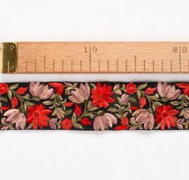 Vyšívaná stuha šantung růžovobéžové květy