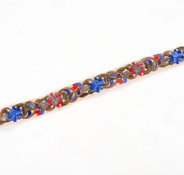 Vyšívaná stuha šantung drobné květy červenošedé