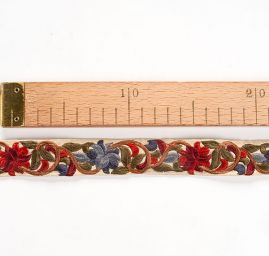 Vyšívaná stuha šantung drobný květ