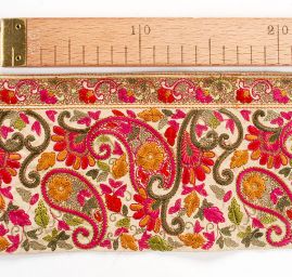 Vyšívaná stuha šantung paisley vzor béžová