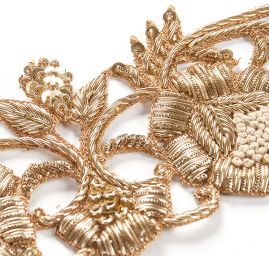 Květinová aplikace s flitry zlatá