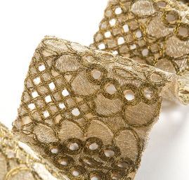 Krajková kovová stuha béžovozlatá