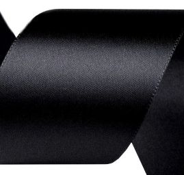 Atlasová stuha šíře 66 mm oboulíc černá