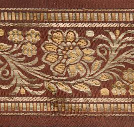 Orientální stuha s květinovým vzorem zlatohnědá