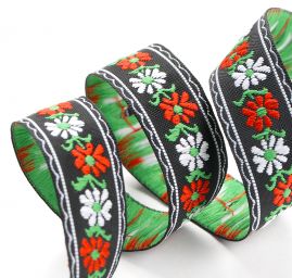 Stuha krojová vyšívaná černobílá 2cm