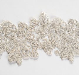 Krajka lem lurexová výšivka slonová kost II.jakost