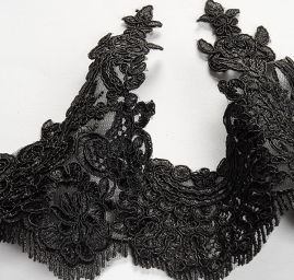 Krajka lem výšivka na tylu velké květy černá