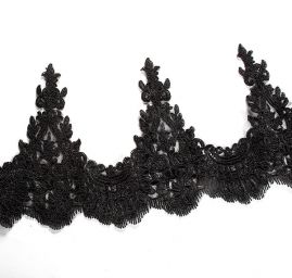 Krajka lem výšivka na tylu velké květy černá