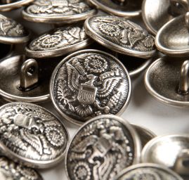 Knoflík kovový půlkulatý 32" nikl antik vzor