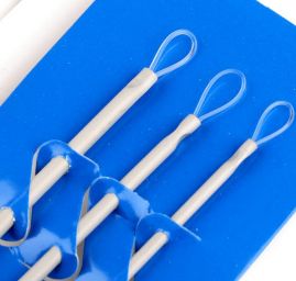 Jehly na vlnu s očkem PONY jeden kus