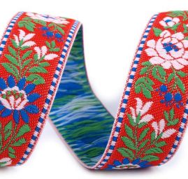 Stuha krojová vyšívaná červená 2,5cm