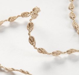 Oděvní prýmek kapka béžový