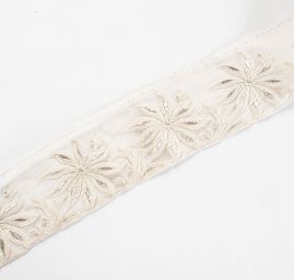 Krajka lem velký květ béžovošedý