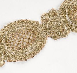 Krajková kovová stuha zlatá světlá