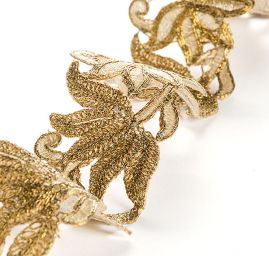 Krajková kovová stuha větší listy zlatá