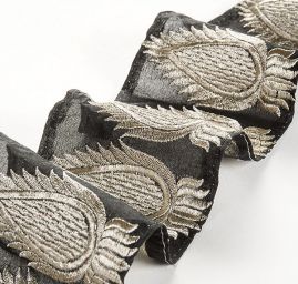 Šantungová stuha vyšívaná větší listy II.jakost