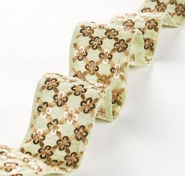 Šantungová stuha vyšívaná s flirty piatáciová