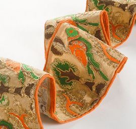 Stuha vyšívaná na šantungu ptáci oranžová