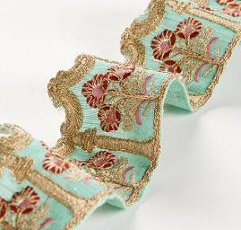 Stuha vyšívaná na šantungu orientální motiv tyrkys 