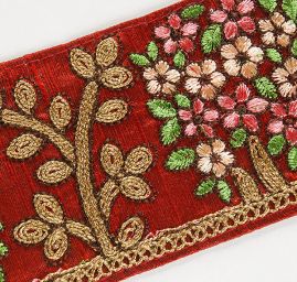 Porta vyšívaná na šantungu drobné květy vínová