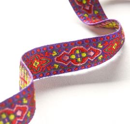 Vyšívaná stuha orientální vzor červená/fialová