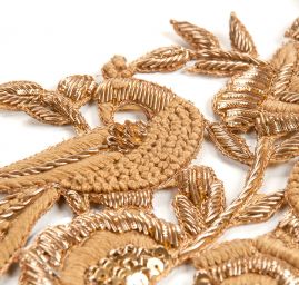 Aplikace pávi středová starozlatá