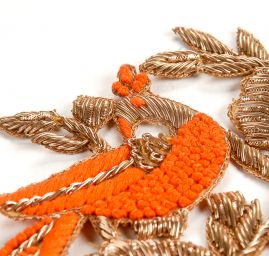 Aplikace pávi středová zlatooranžová