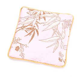 Elegantná brokátová taštička pastel ružová kvety