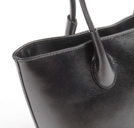 Kožená kabelka dámska čierna