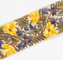 Vyšívaná stuha šantung květy žluté/modré