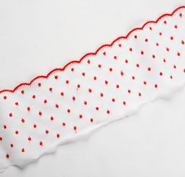 Organzová vyšívaná porta puntíky červená/bílá