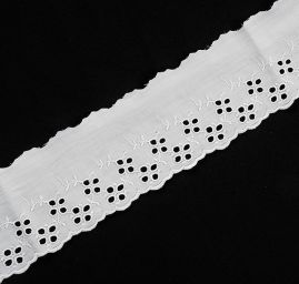 Krajka lem madeira květinový vzor slonová kost