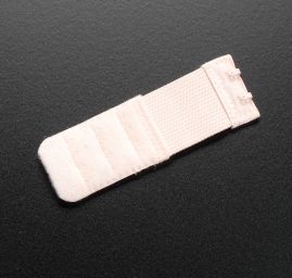 Prodloužení k podprsence šíře 30mm 3 řady/2 očka pudrová na gumě