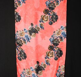 Velký šál viskoza mat vzor květy červená