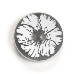Knoflík plastový kulatý černobílý květ 28"