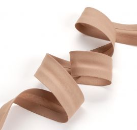 Šikmý proužek bavlna zažehlený 30 mm camel hnědý