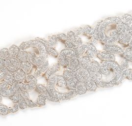 Krajková kovová stuha paisley vzor stříbrná