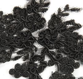 Krajková květinová aplikace černá