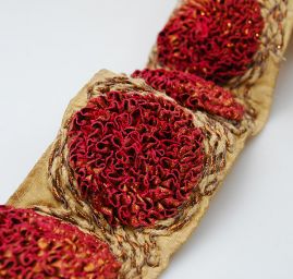 Porta stužkové květy pivoňky