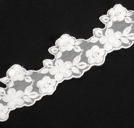 Krajková lemovací porta květy slonová kost