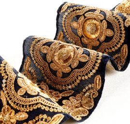 Šantungová stuha vyšívaná květinový ornament zlatá