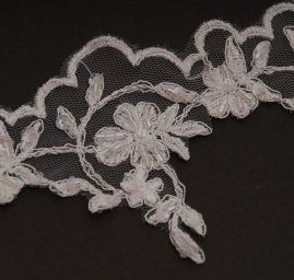 Efektní krajka lem bílá