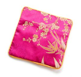 Elegantná brokátová taštička kvety fuchsiová