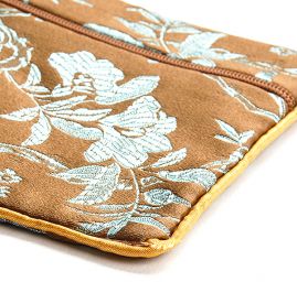 Elegantná brokátová taštička kvety khaki hnedá