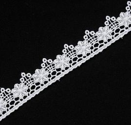 Krajka lem vzdušná drobný květ bílý