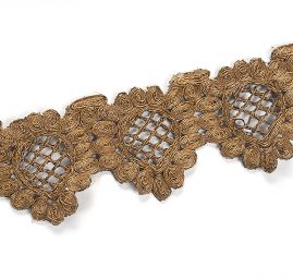 Krajková kovová stuha starozlatá ornament