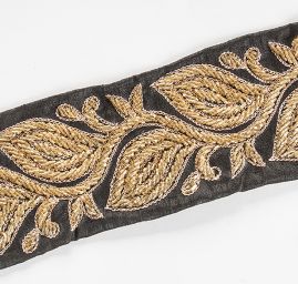 Stuha vyšívaná korálky a rexovou nití zlatá/černá